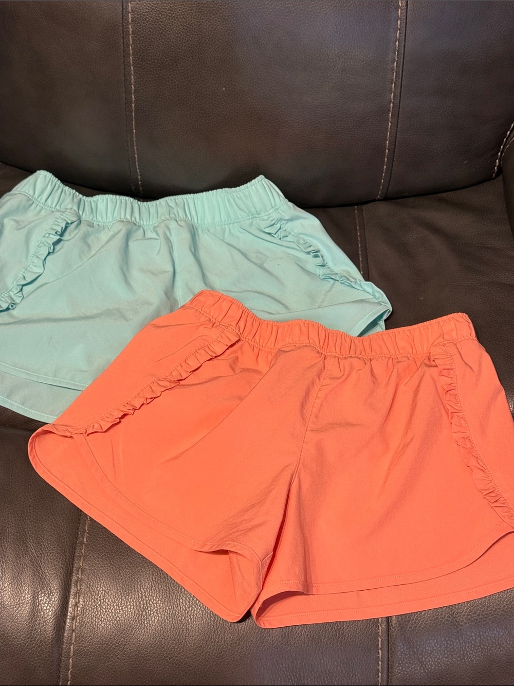 Girls Yogalicious Ruffle-Trim Athletic Shorts  with liner Coral & Blue Large 12